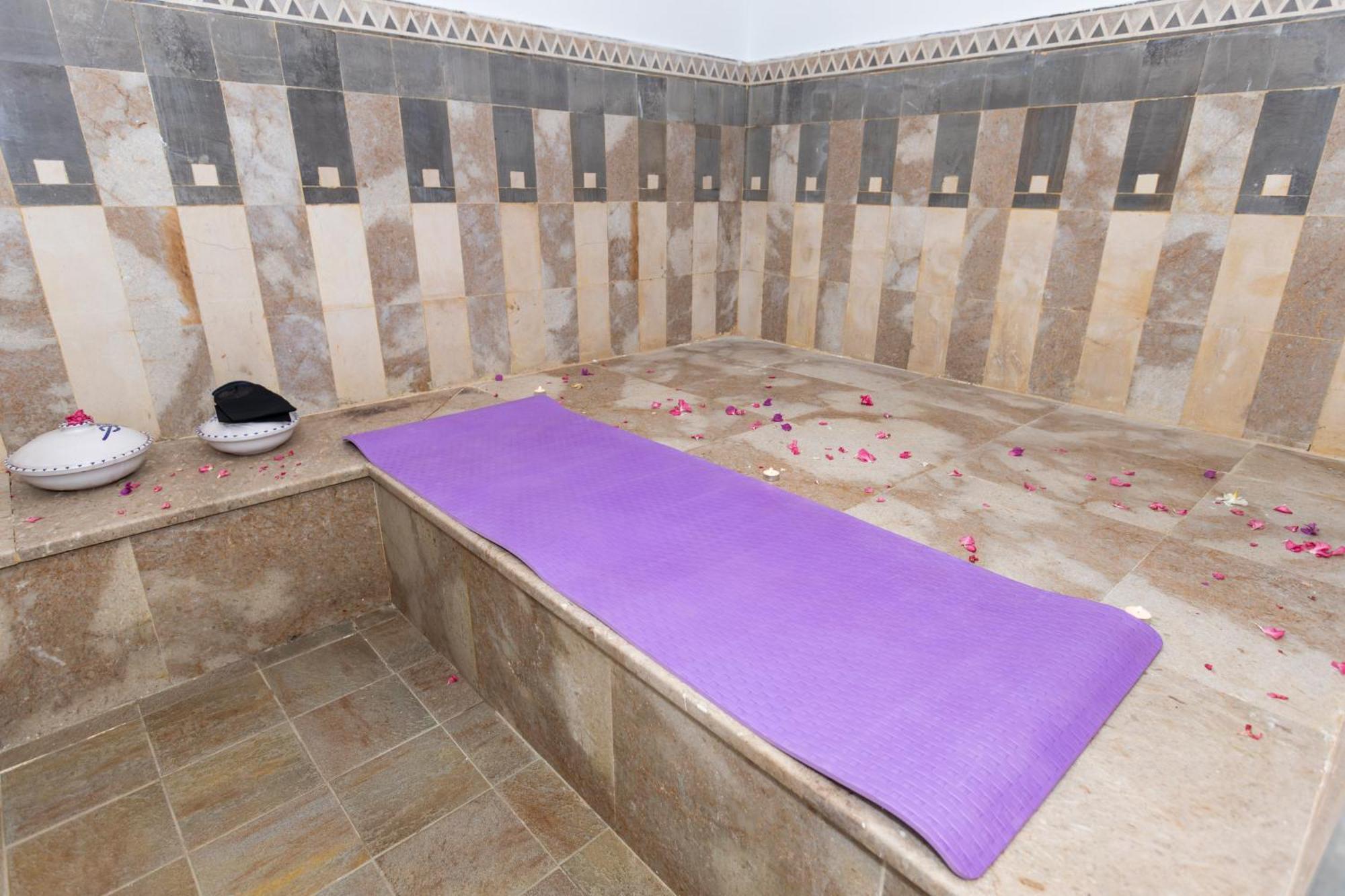 Le Petit Palais Djerba & Spa Хумт-Сук Экстерьер фото