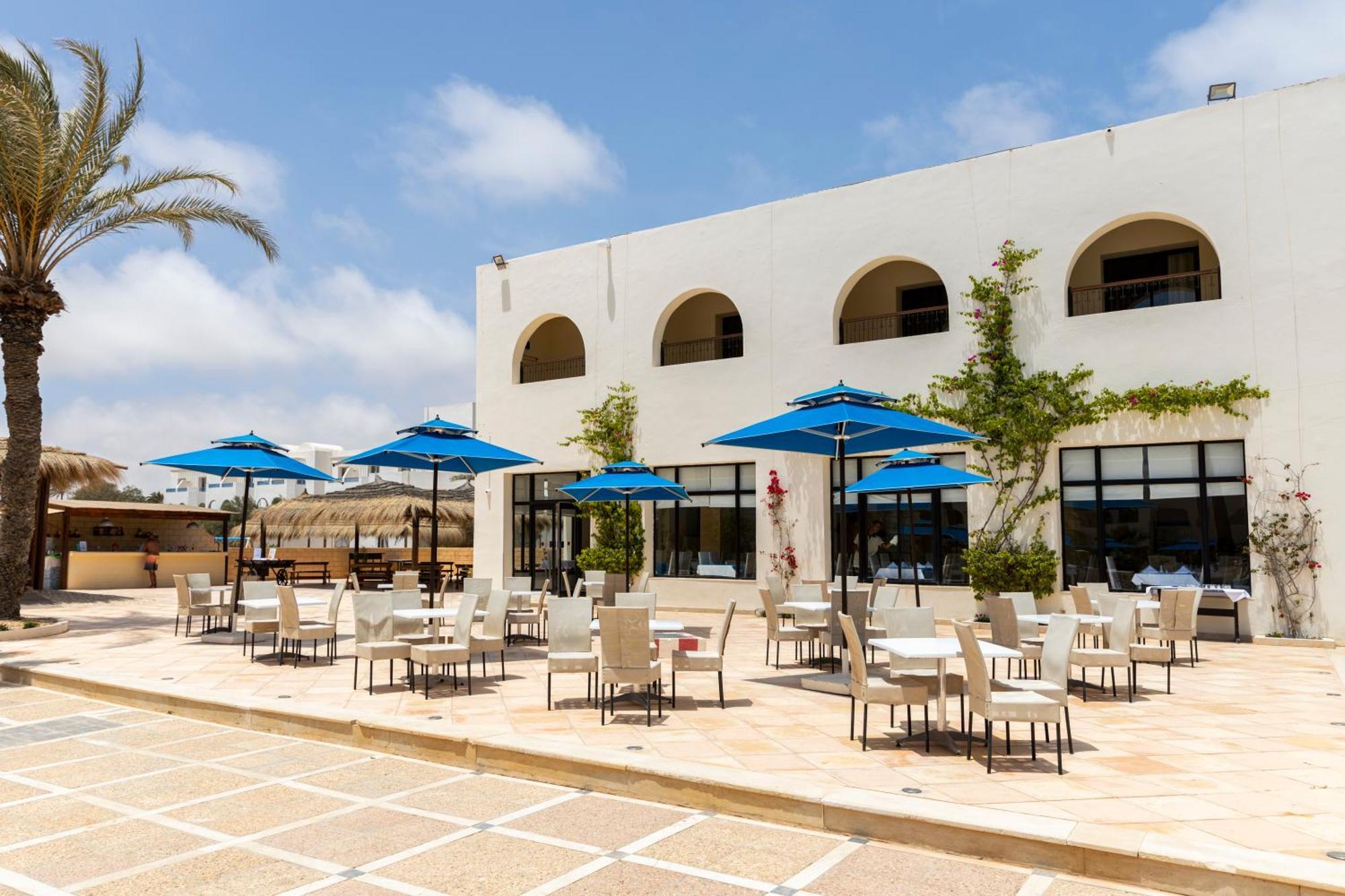 Le Petit Palais Djerba & Spa Хумт-Сук Экстерьер фото