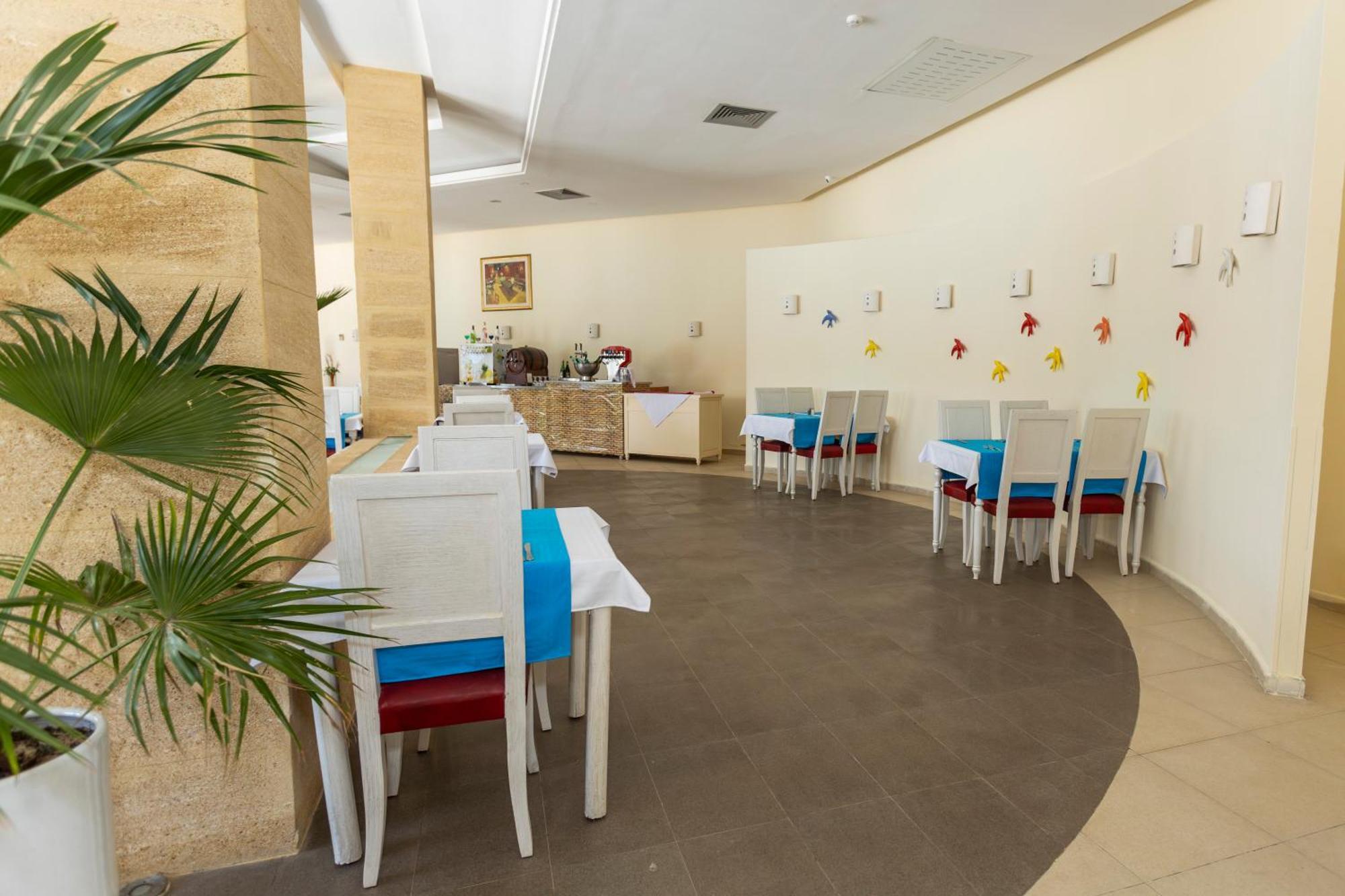 Le Petit Palais Djerba & Spa Хумт-Сук Экстерьер фото
