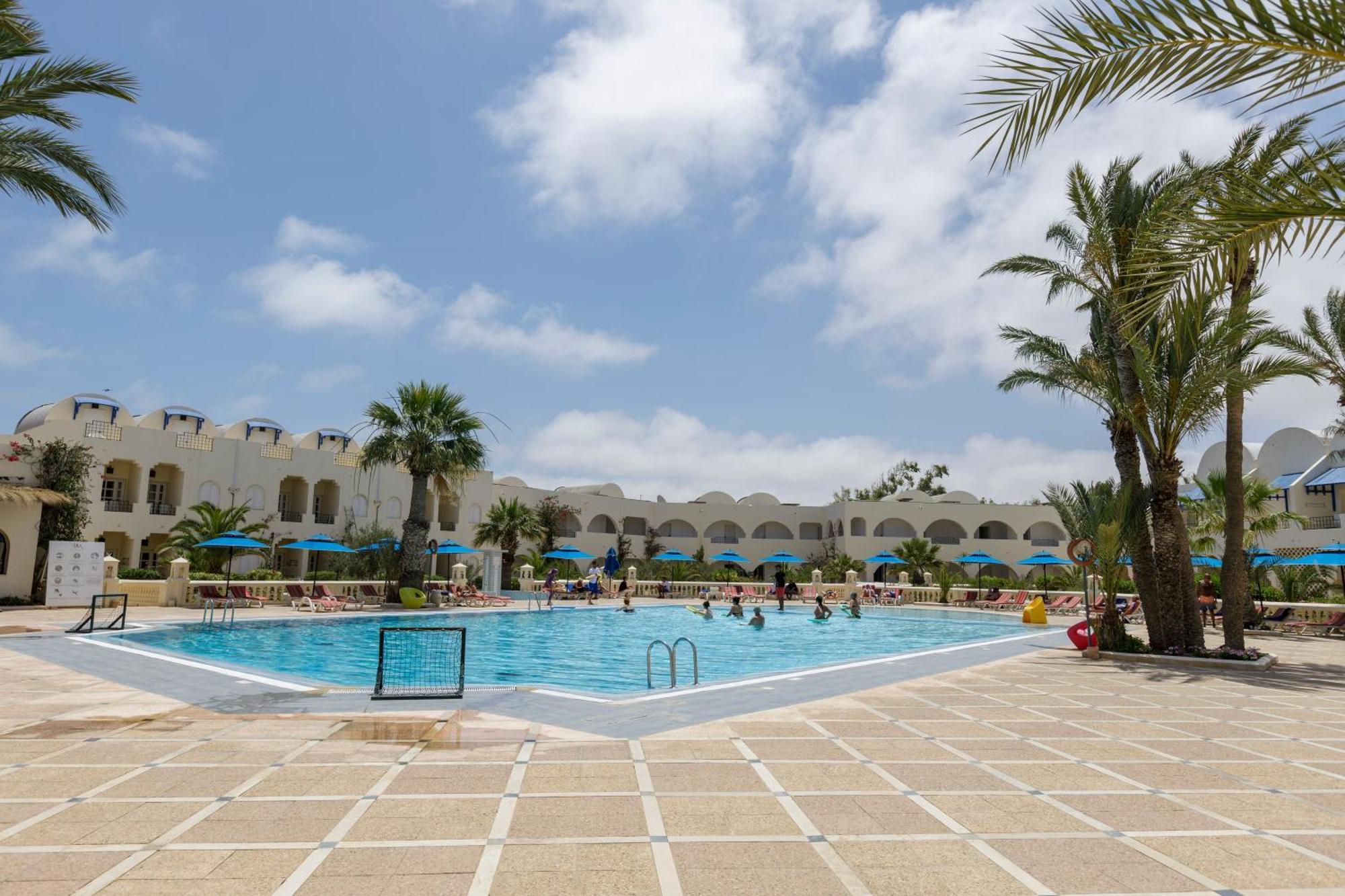 Le Petit Palais Djerba & Spa Хумт-Сук Экстерьер фото