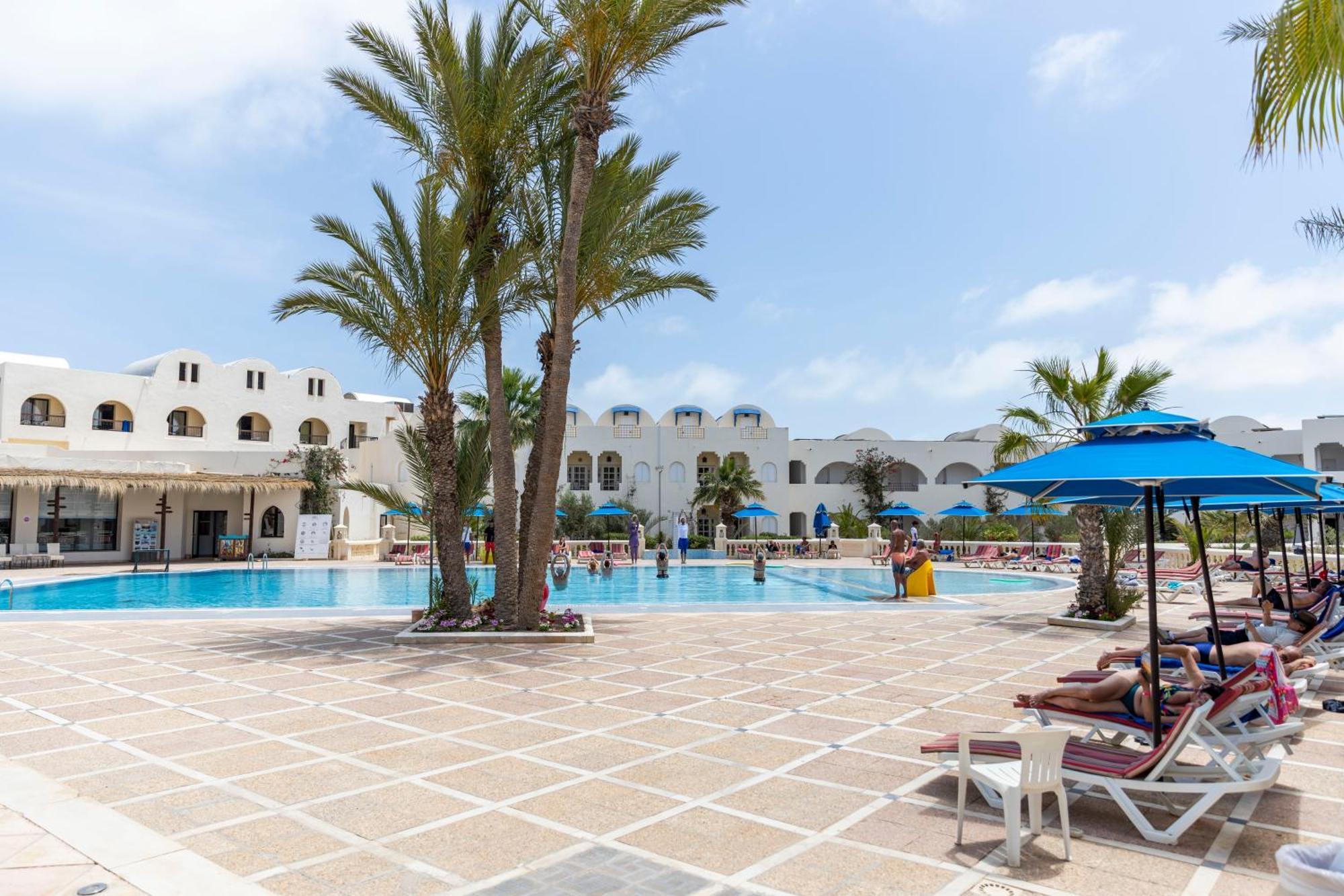 Le Petit Palais Djerba & Spa Хумт-Сук Экстерьер фото