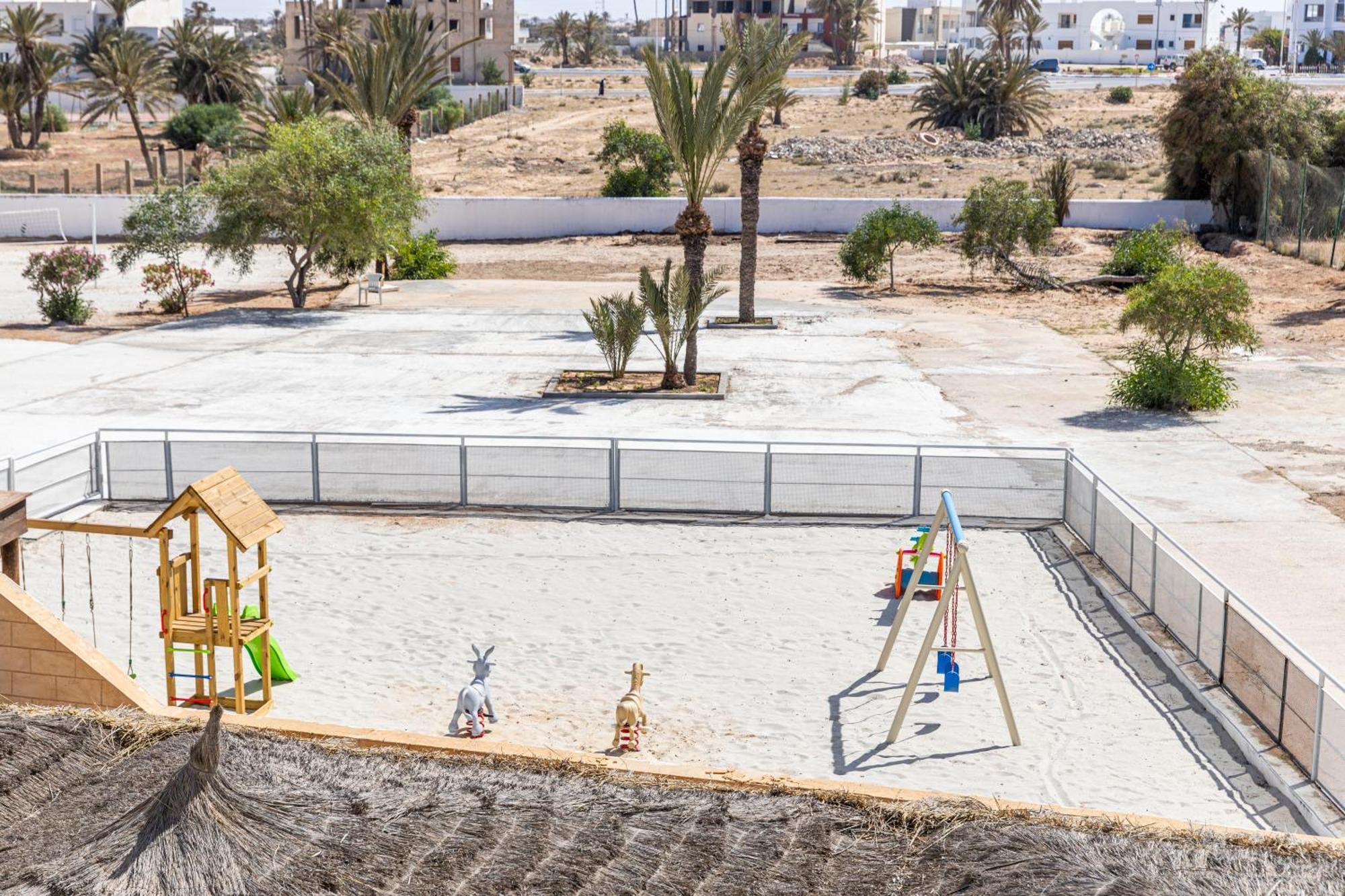 Le Petit Palais Djerba & Spa Хумт-Сук Экстерьер фото