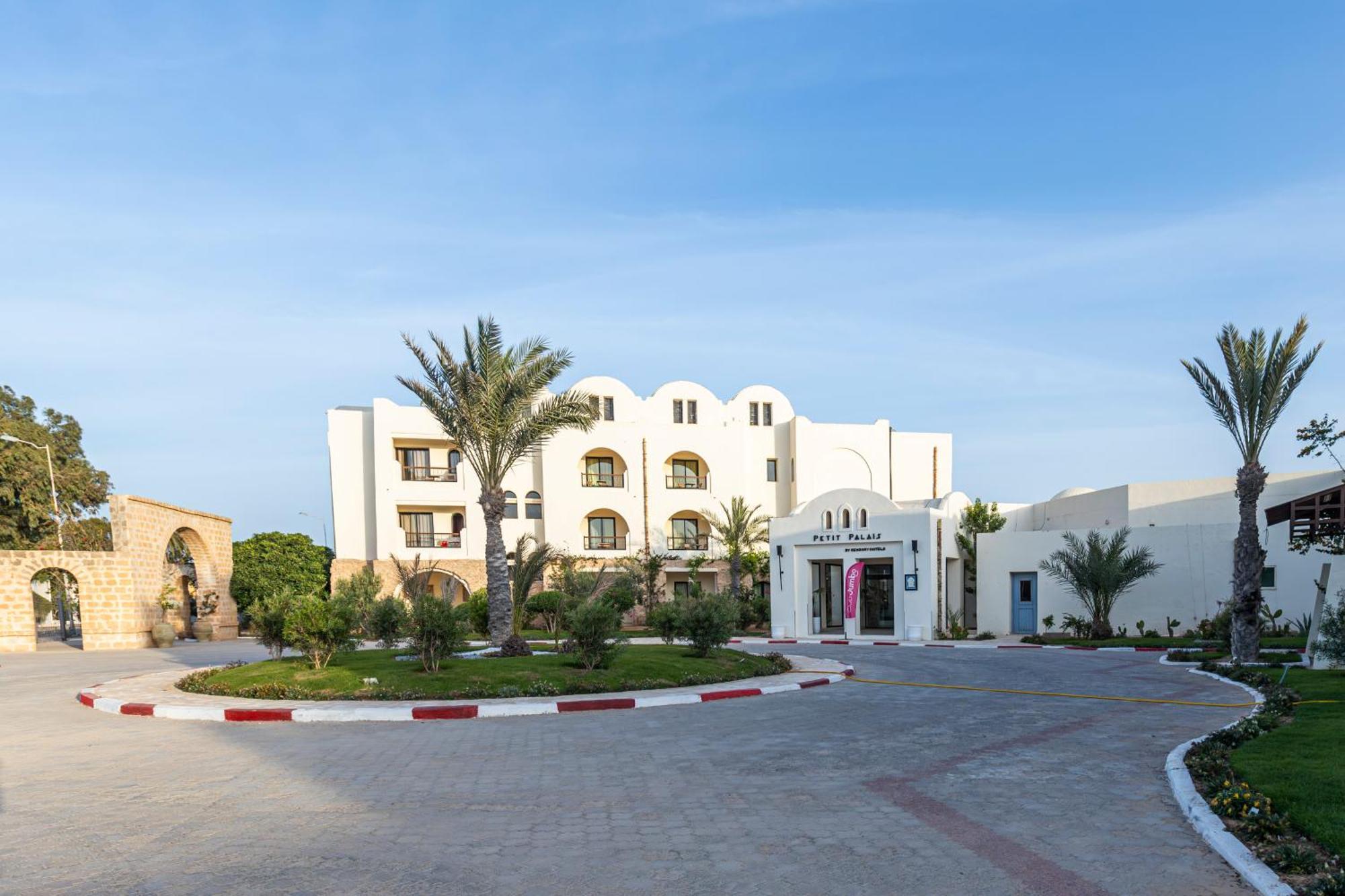 Le Petit Palais Djerba & Spa Хумт-Сук Экстерьер фото
