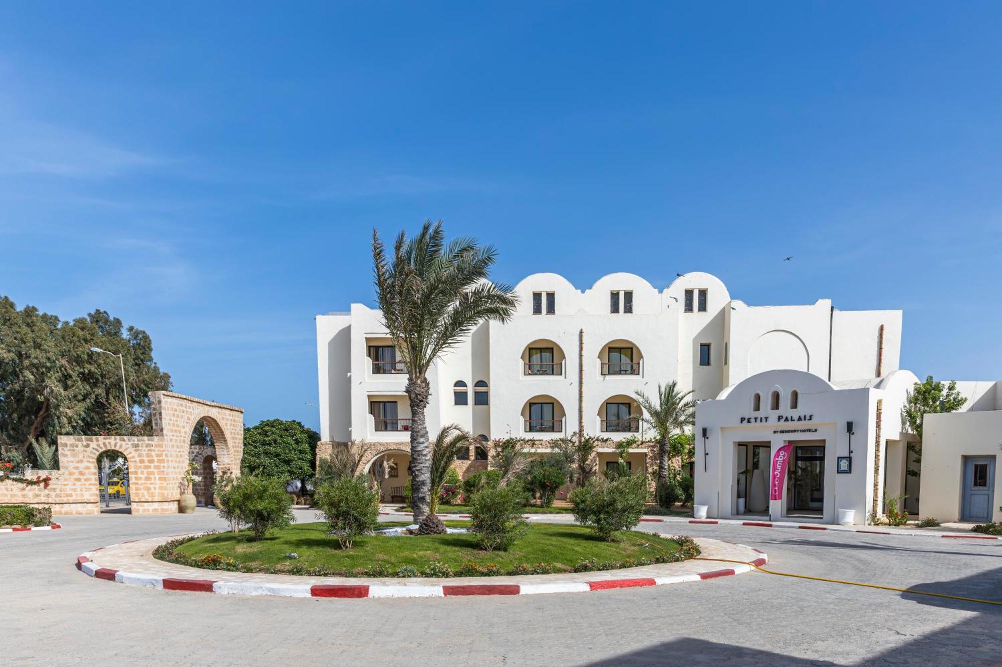 Le Petit Palais Djerba & Spa Хумт-Сук Экстерьер фото